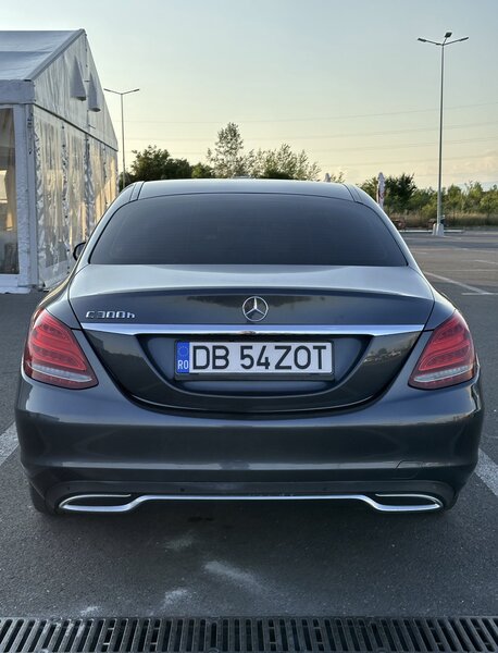 Mercedes-Benz C 300